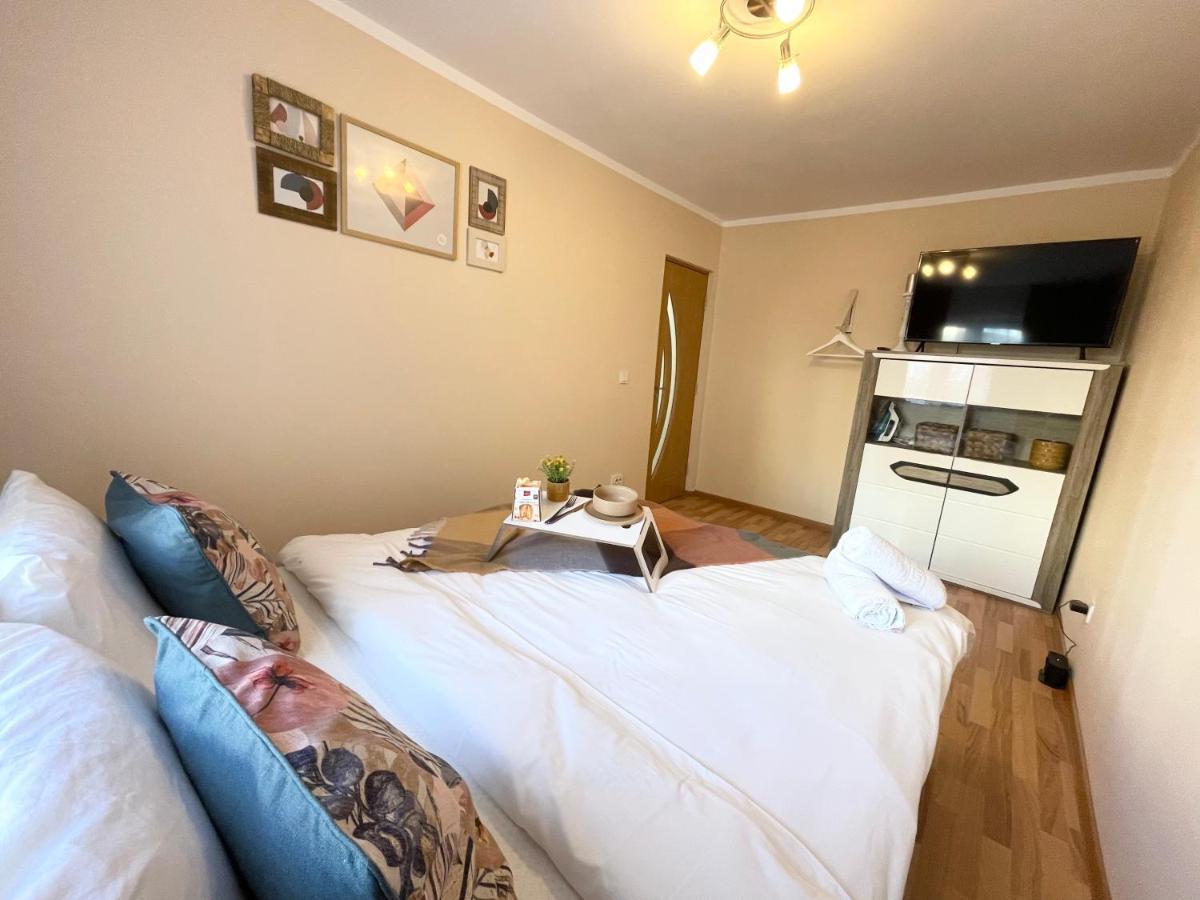Hygge Place To - Self Check In Nonstop 24h-wifi Apartment Resita