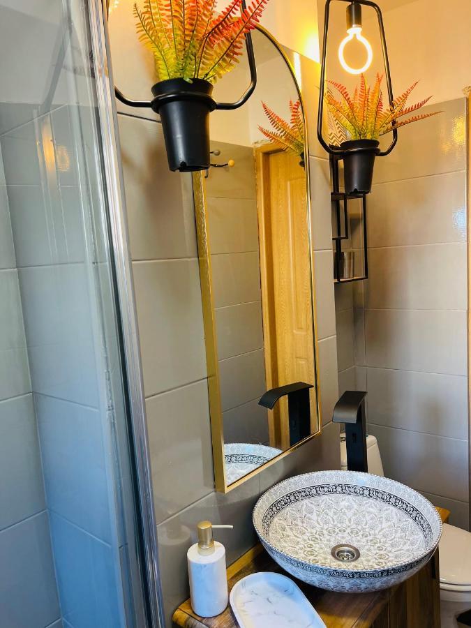 Apartment Hygge Place To - Self Check In Nonstop 24h-wifi Resita