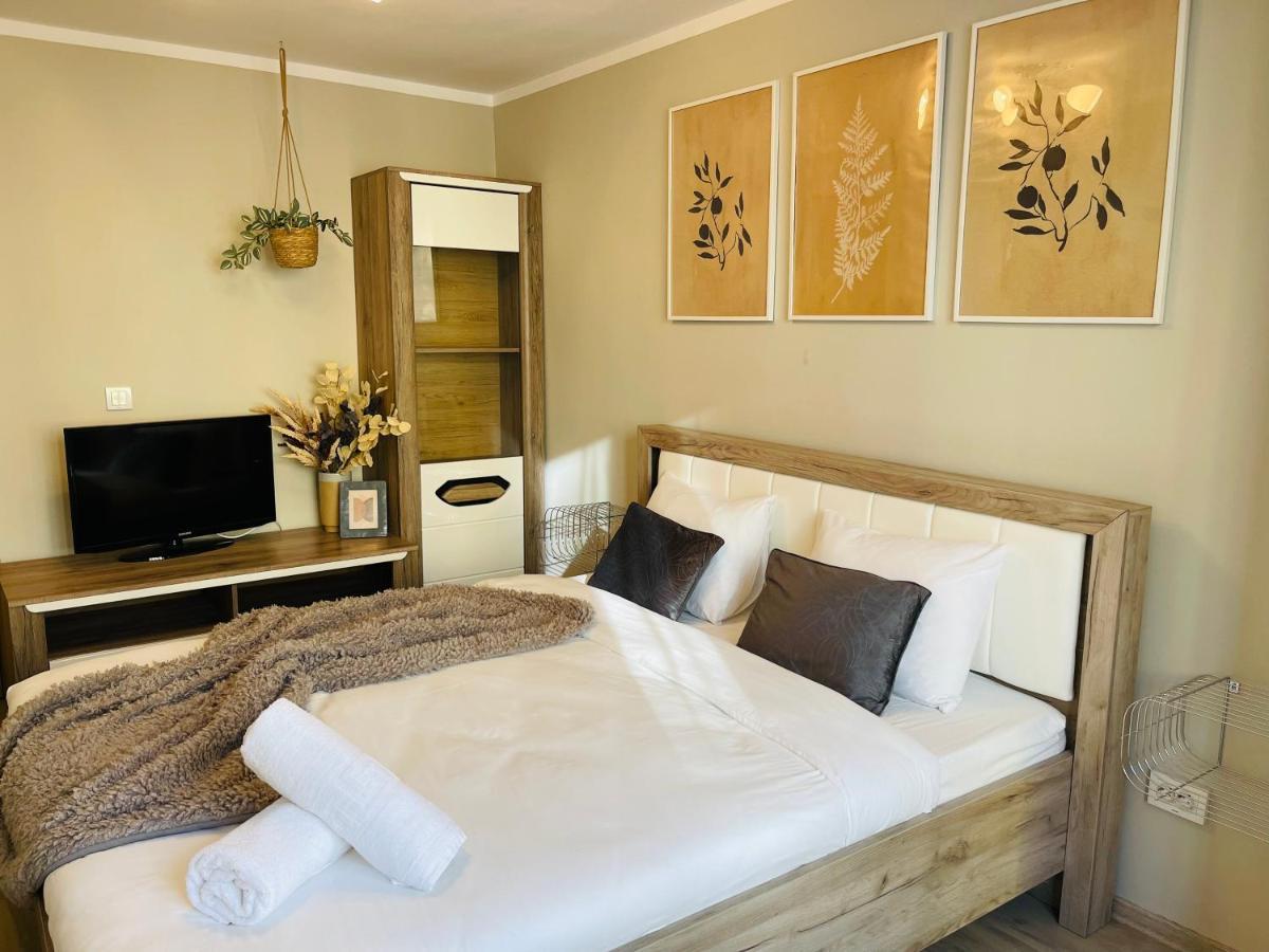 Hygge Place To - Self Check In Nonstop 24h-wifi Apartment Resita